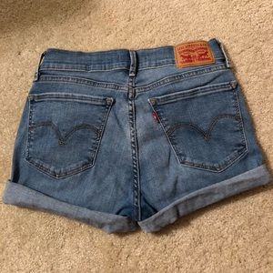 Levi jean shorts